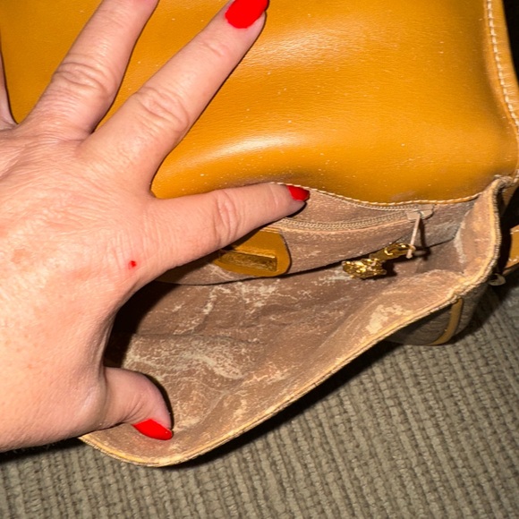 Gucci Brown and Tan Shoulder Bag - Picture 6 of 6